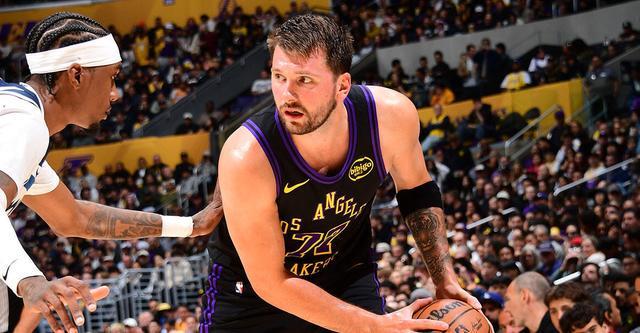 开云体育官网-超越科比！东契奇湖人生涯6次单场贡献30+三双队史第五